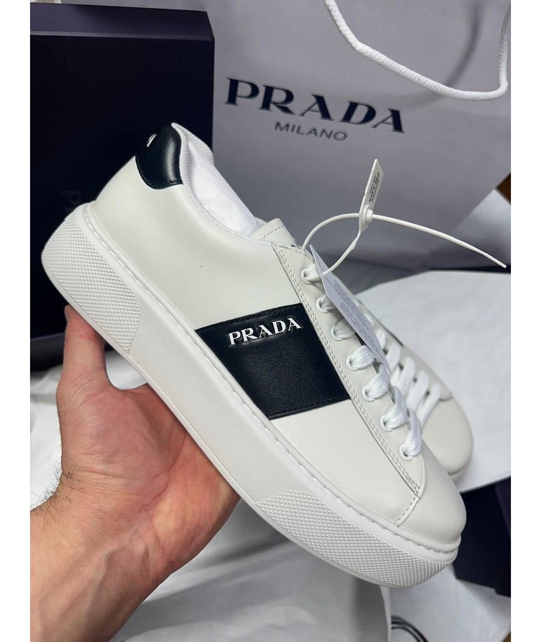 PRADA Белые кожаные низкие кроссовки / кеды, фото 7