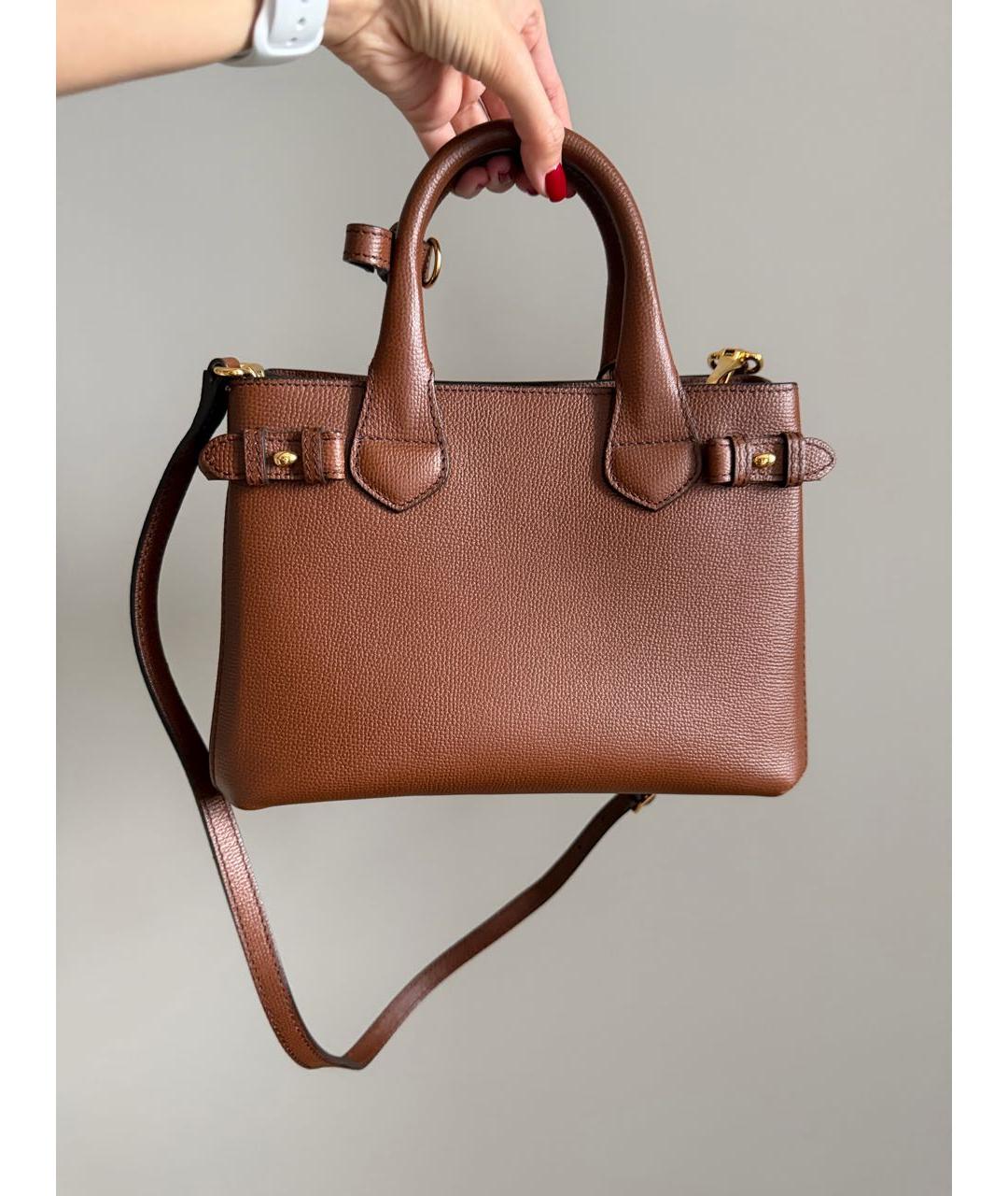 BURBERRY Коричневая кожаная сумка с короткими ручками, фото 2