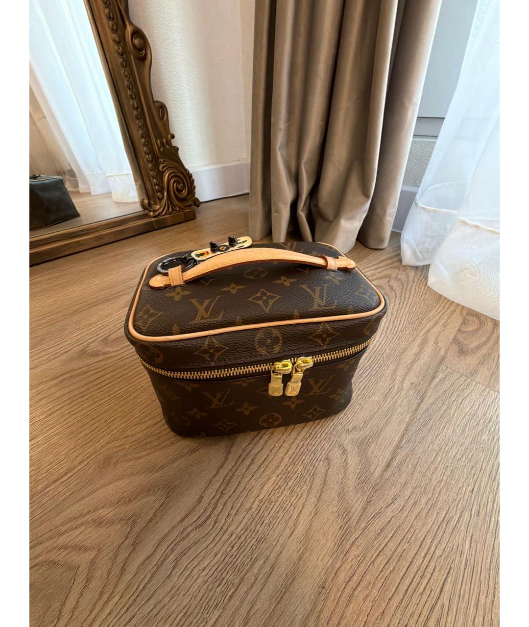 LOUIS VUITTON Коричневая кожаная косметичка, фото 5