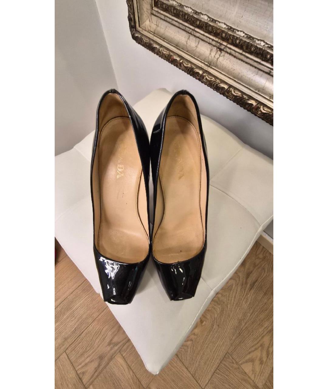PRADA Черные туфли из лакированной кожи, фото 3