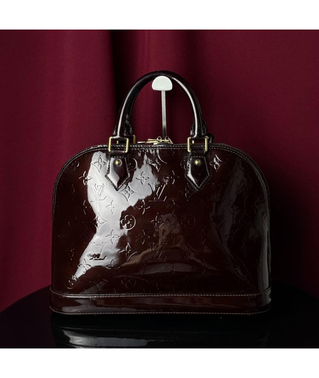 LOUIS VUITTON Бордовая сумка с короткими ручками из лакированной кожи, фото 3