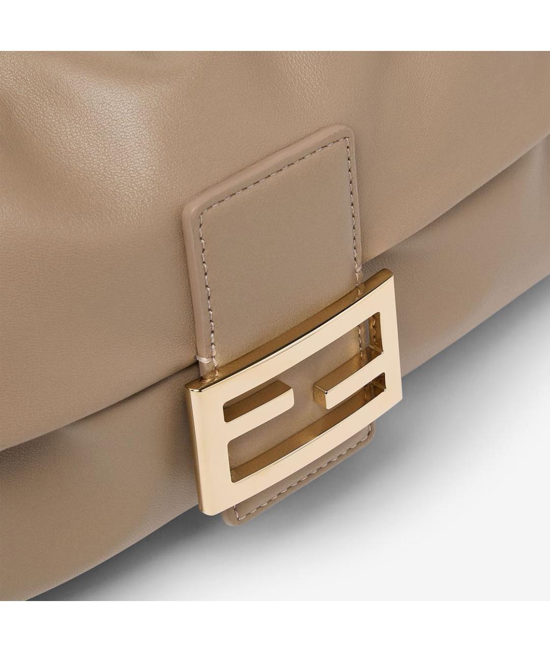 FENDI Бежевая сумка с короткими ручками из лакированной кожи, фото 5