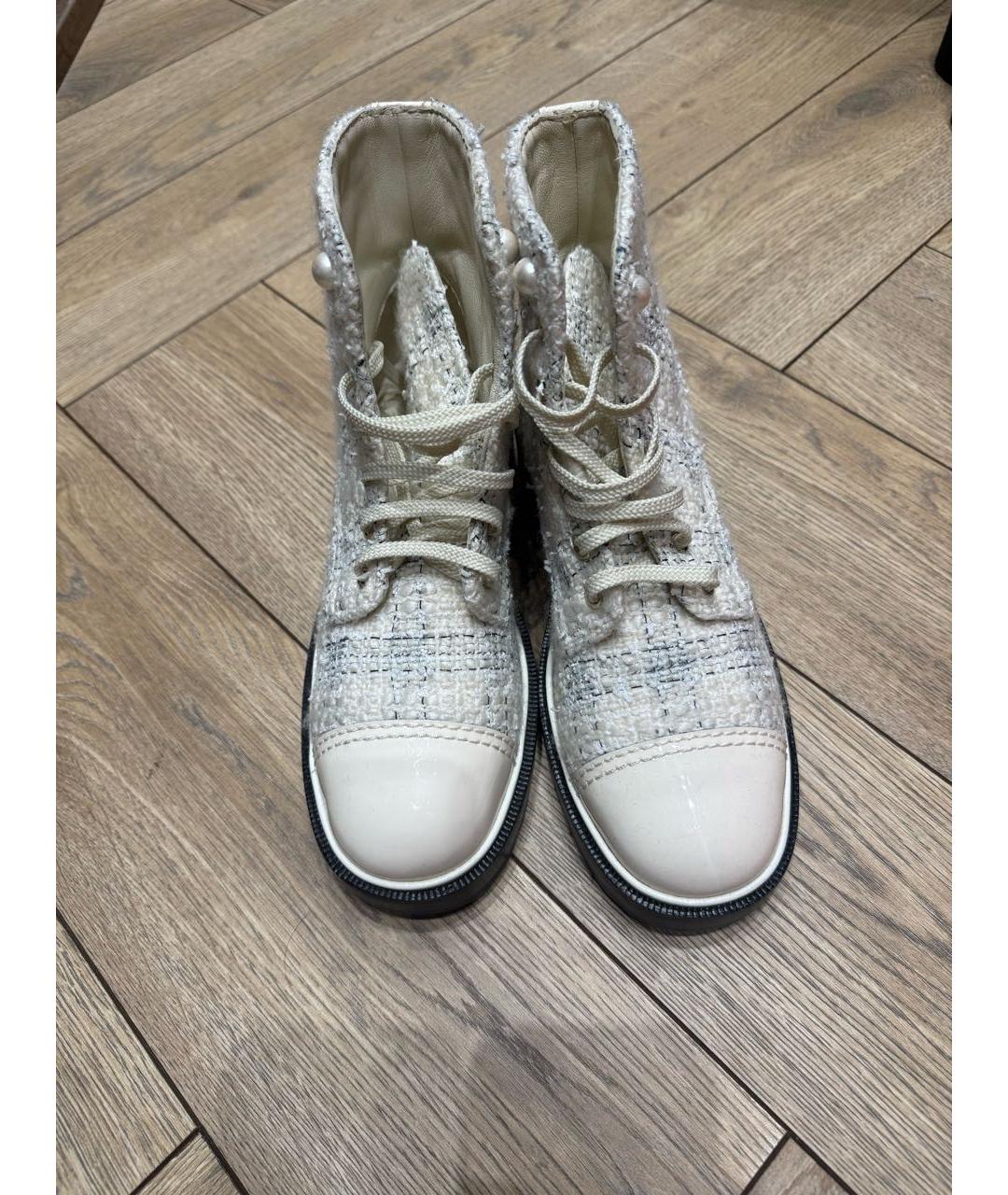 CHANEL Белые кожаные ботинки, фото 2