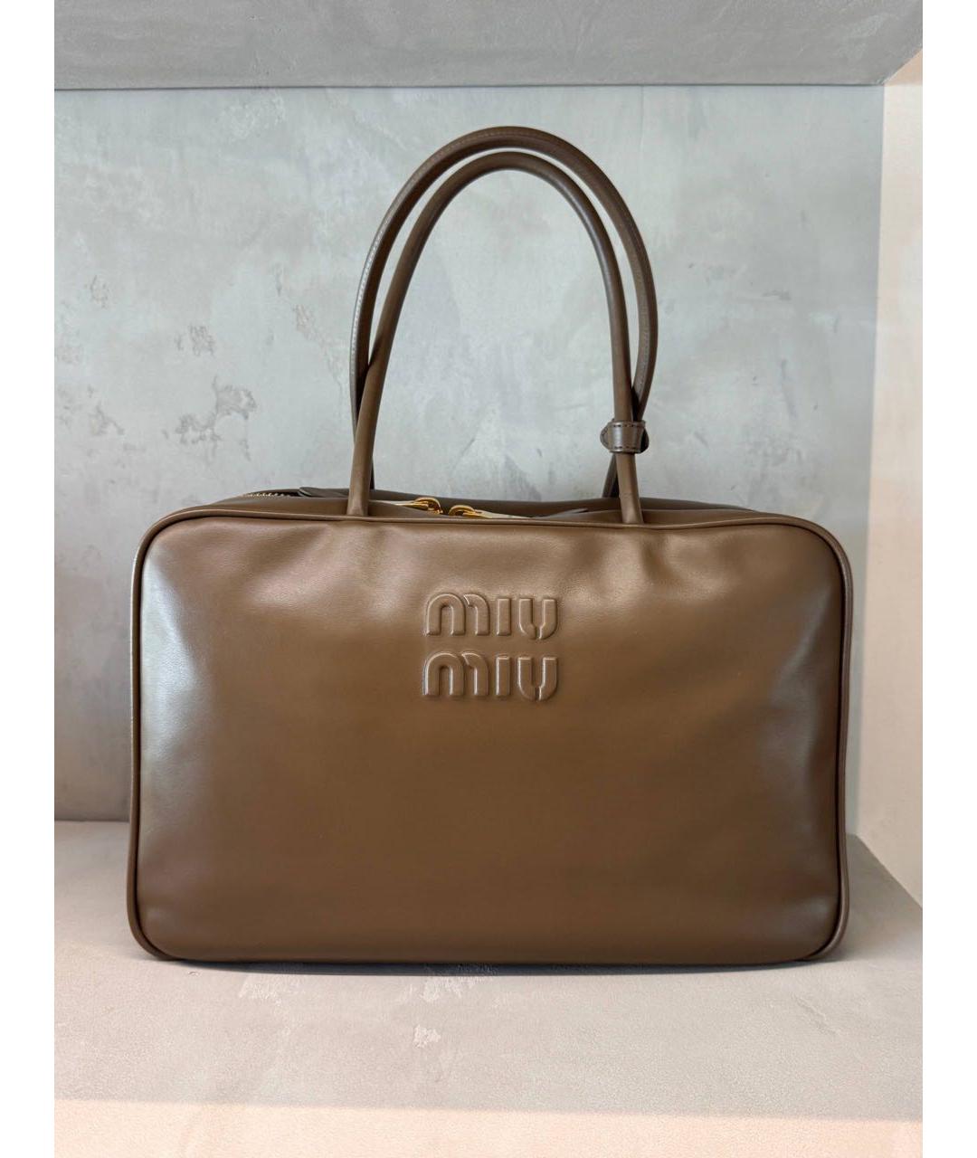 MIU MIU Коричневая кожаная сумка с короткими ручками, фото 9