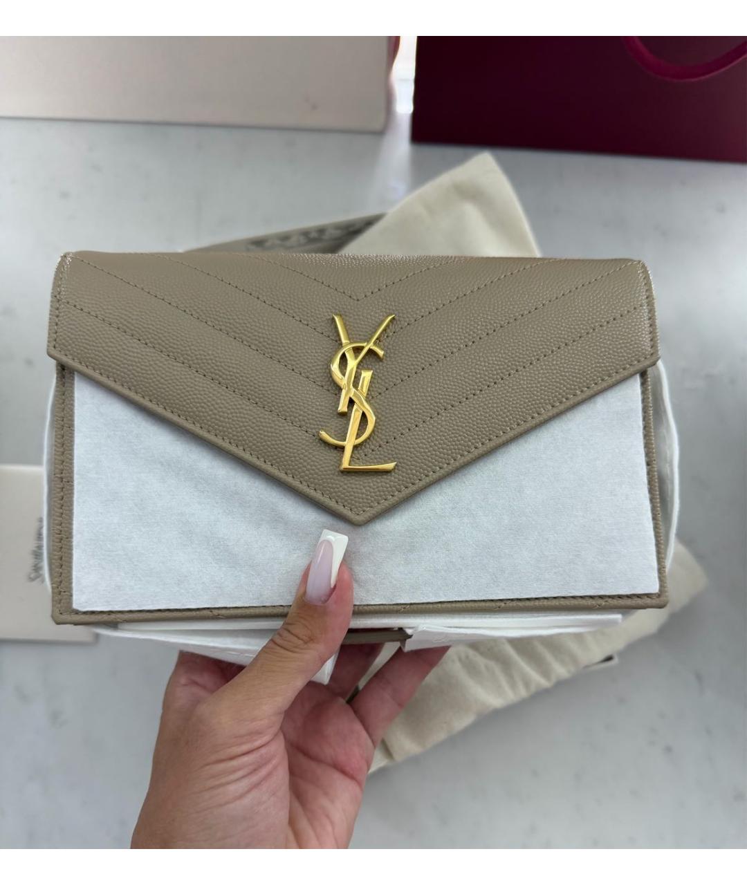 SAINT LAURENT Бежевая кожаная сумка через плечо, фото 5