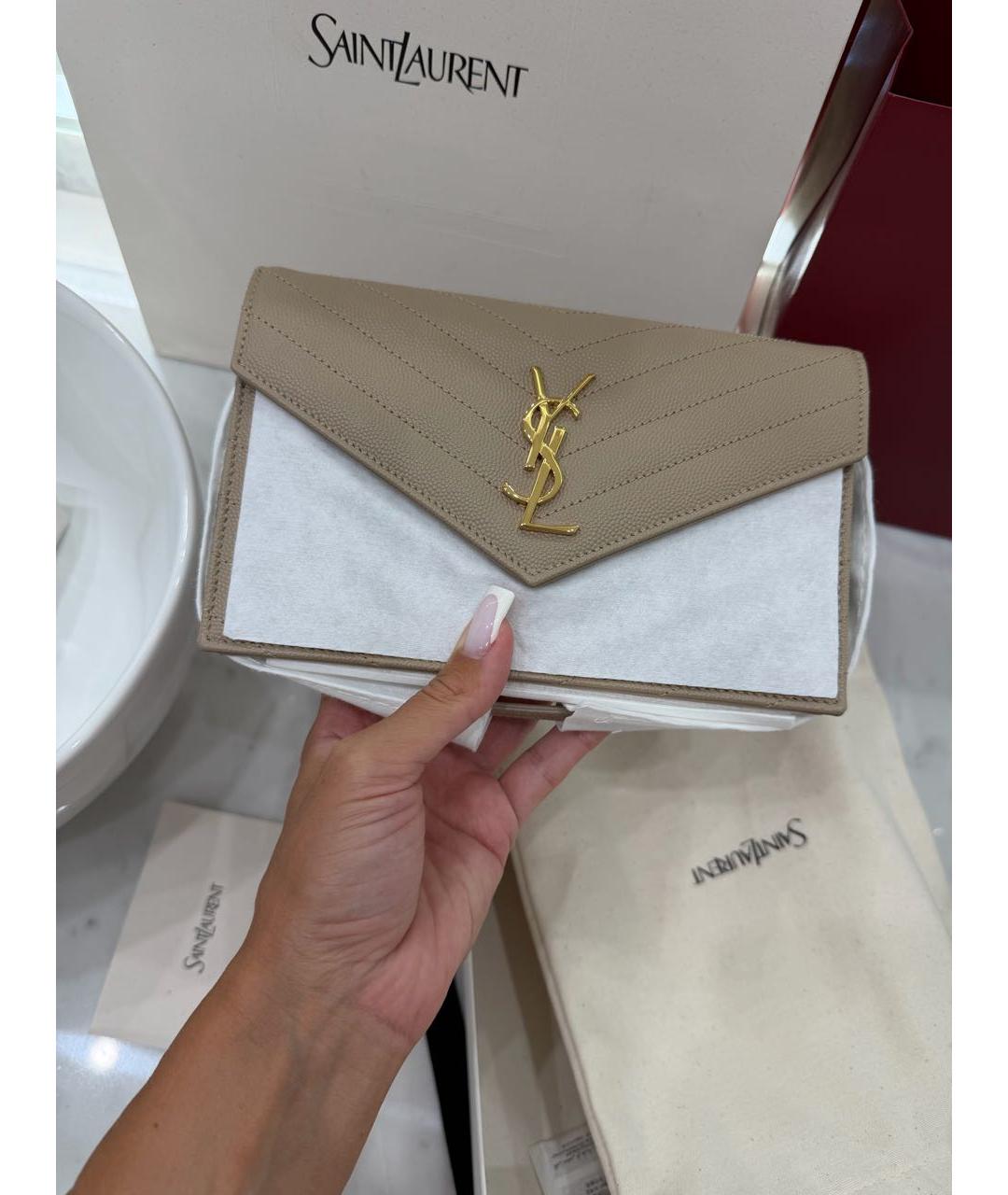 SAINT LAURENT Бежевая кожаная сумка через плечо, фото 2
