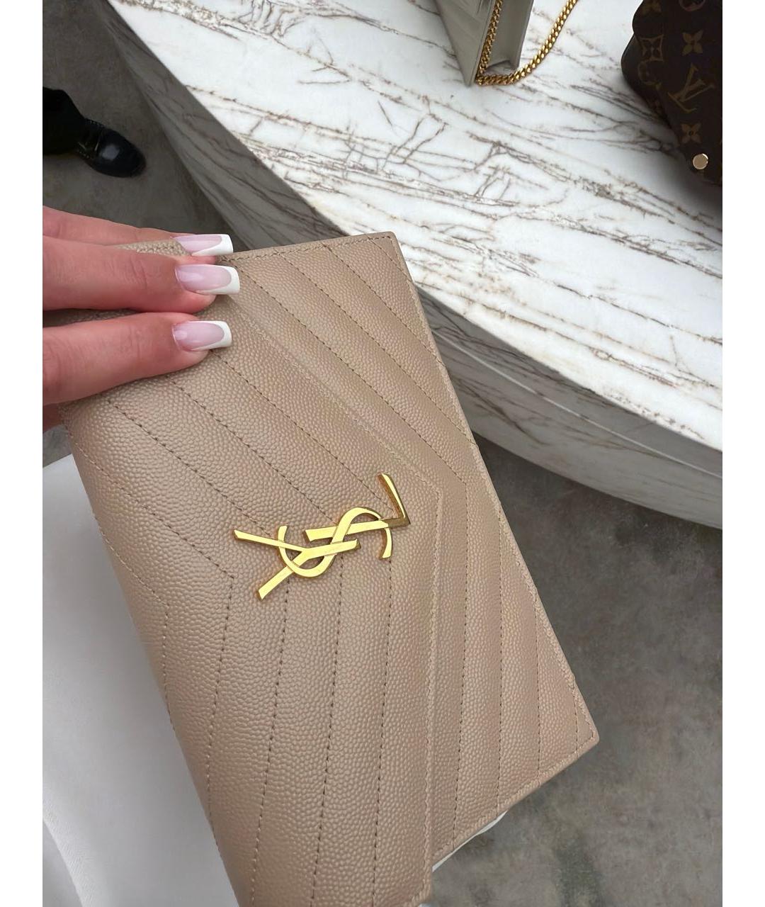 SAINT LAURENT Бежевая кожаная сумка через плечо, фото 4