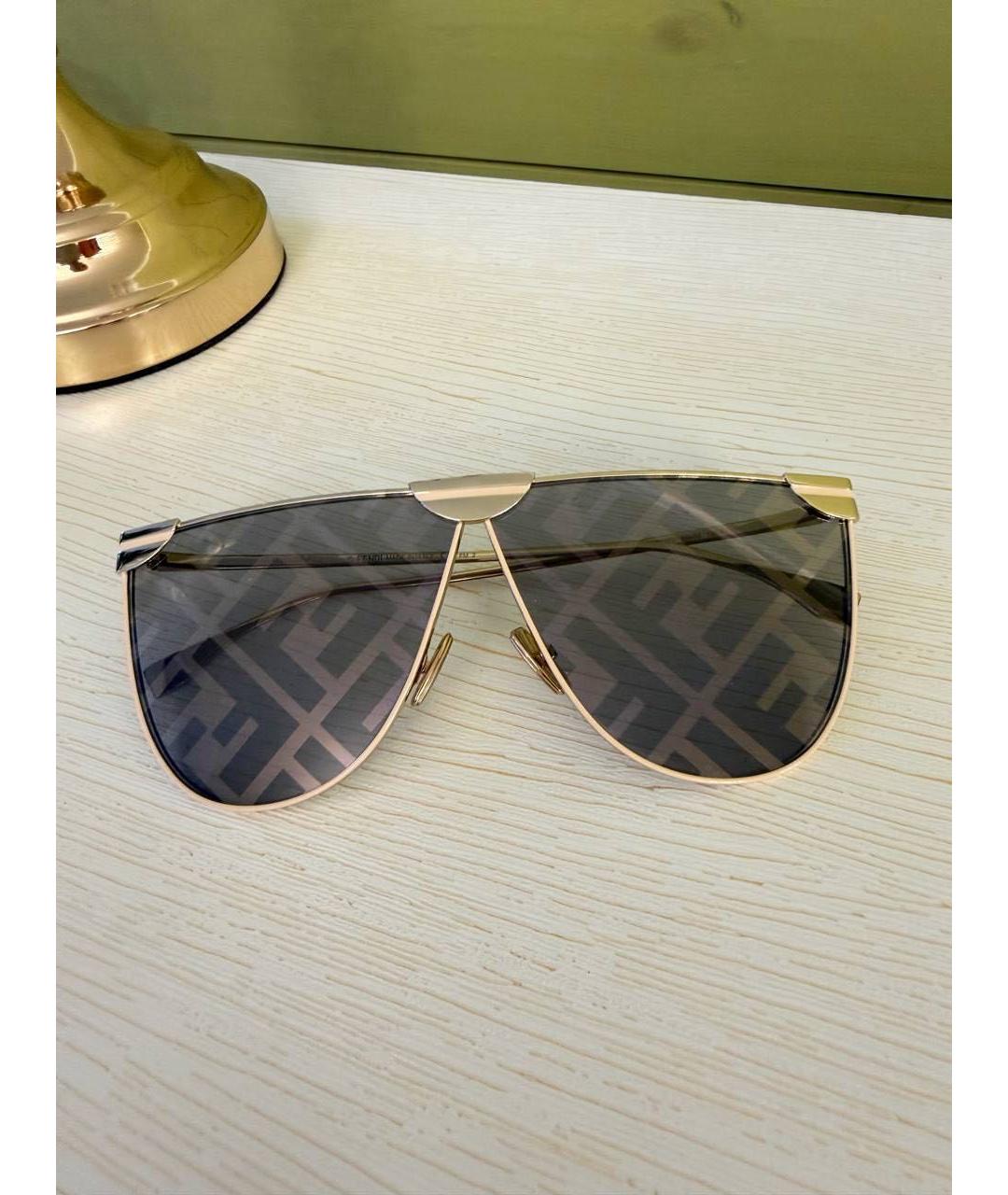 FENDI Золотые металлические солнцезащитные очки, фото 7
