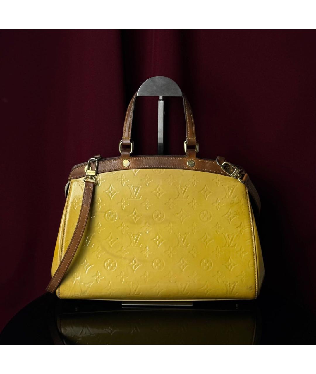 LOUIS VUITTON Желтая сумка тоут из лакированной кожи, фото 3