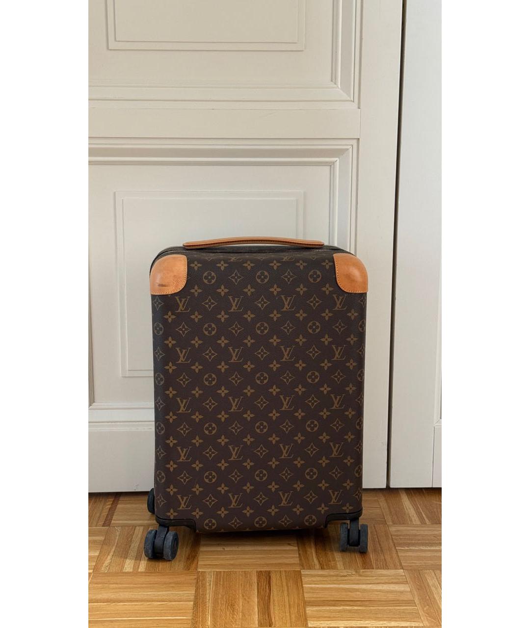 LOUIS VUITTON Коричневый кожаный чемодан, фото 2