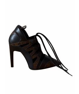 LOUIS VUITTON Ботильоны