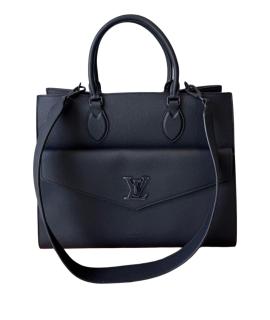 LOUIS VUITTON Сумка через плечо