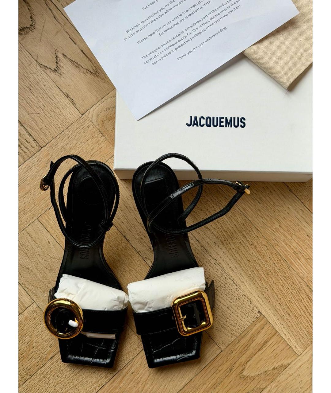 JACQUEMUS Черные босоножки из лакированной кожи, фото 6