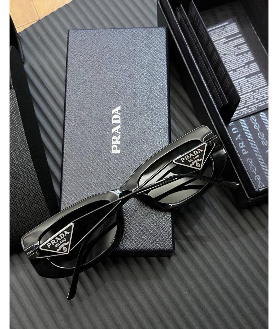 PRADA Черные пластиковые солнцезащитные очки, фото 4