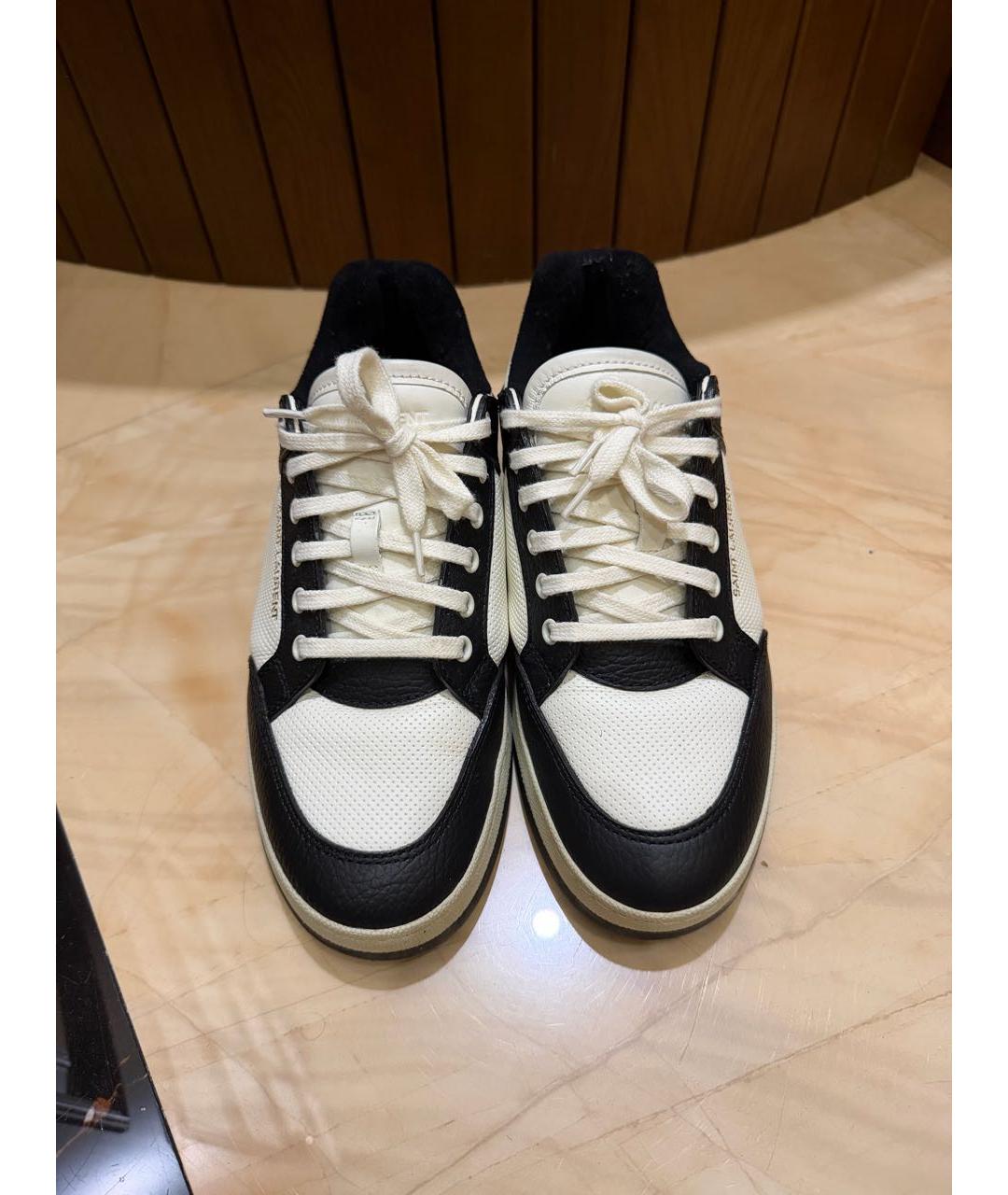 SAINT LAURENT Белые кожаные низкие кроссовки / кеды, фото 2