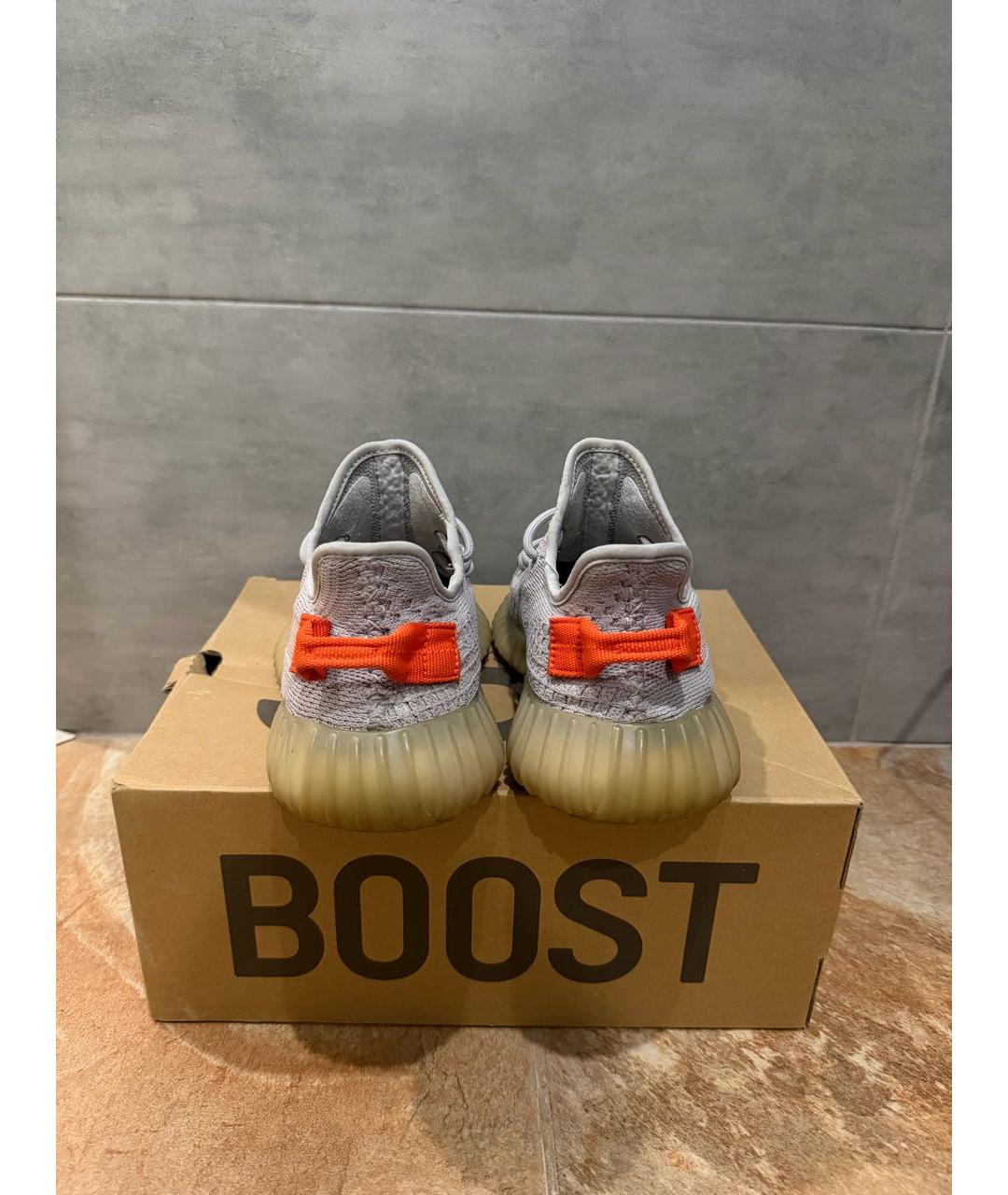 ADIDAS YEEZY Серые низкие кроссовки / кеды, фото 4