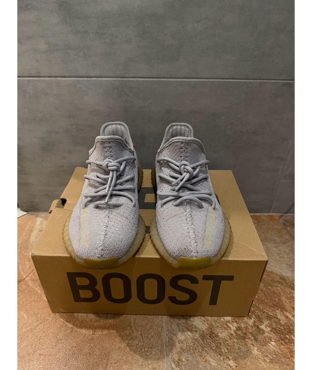 ADIDAS YEEZY Серые низкие кроссовки / кеды, фото 2