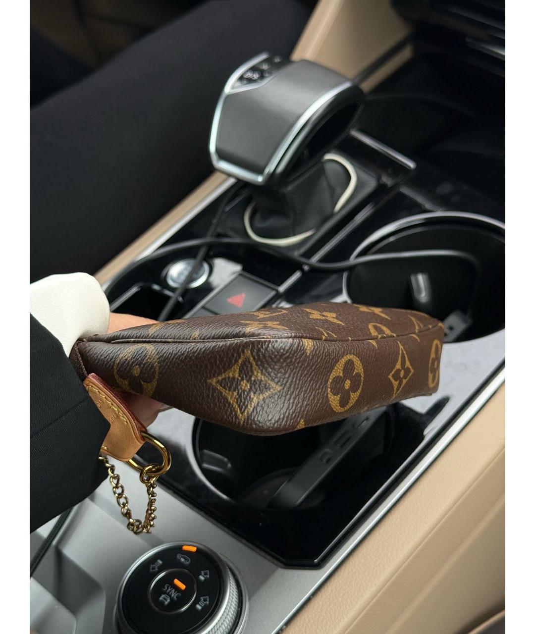 LOUIS VUITTON Коричневая канва сумка с короткими ручками, фото 7