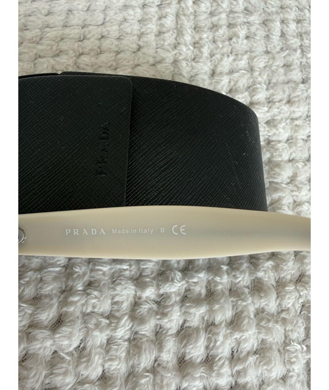 PRADA Бежевые пластиковые солнцезащитные очки, фото 3