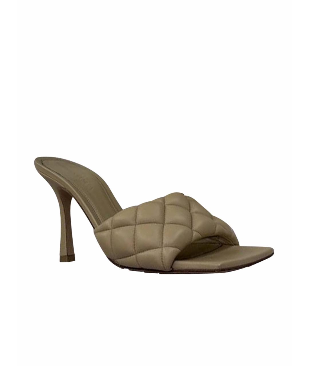 BOTTEGA VENETA Горчичные кожаные мюли, фото 1