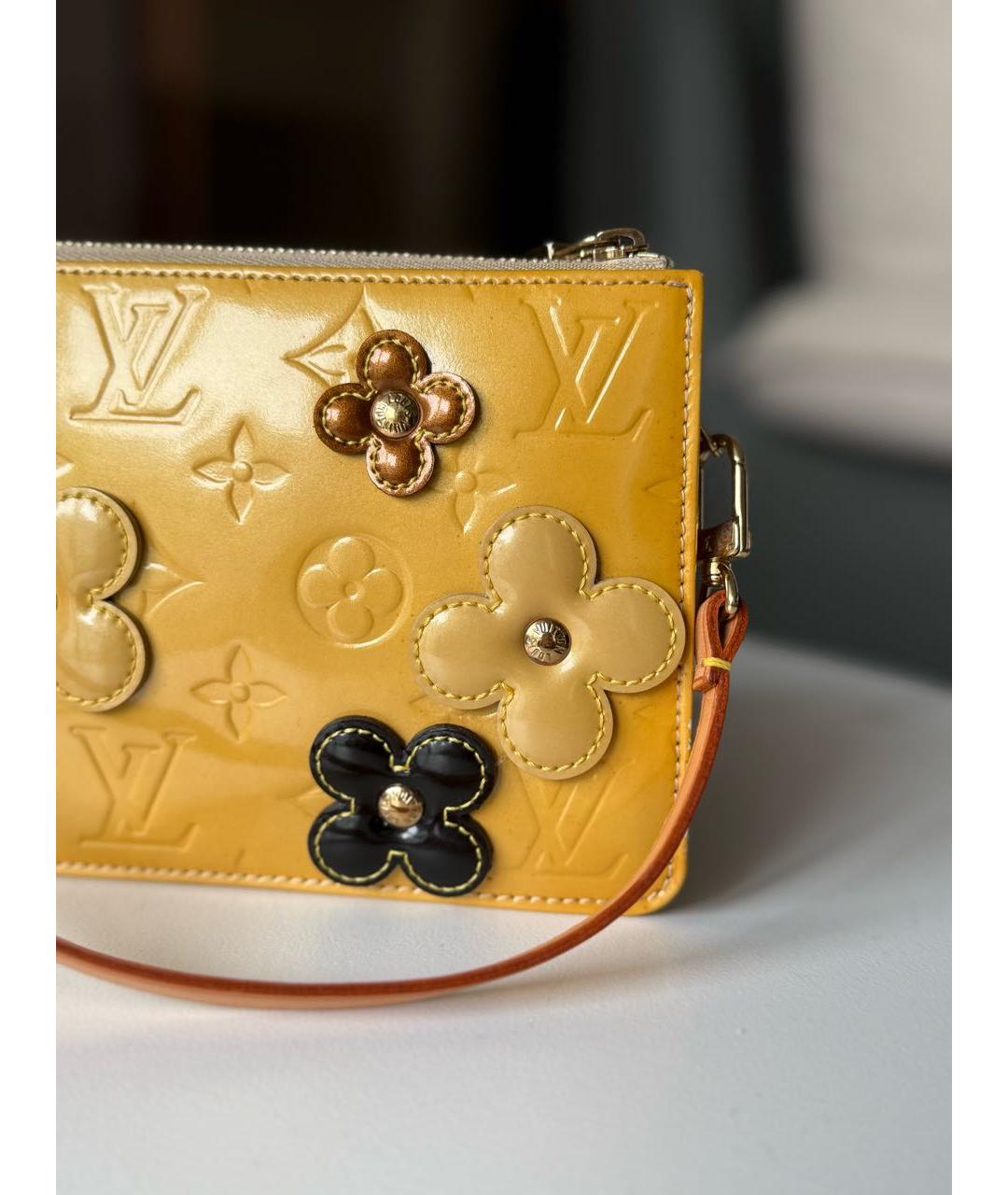 LOUIS VUITTON Коричневая сумка с короткими ручками из лакированной кожи, фото 4