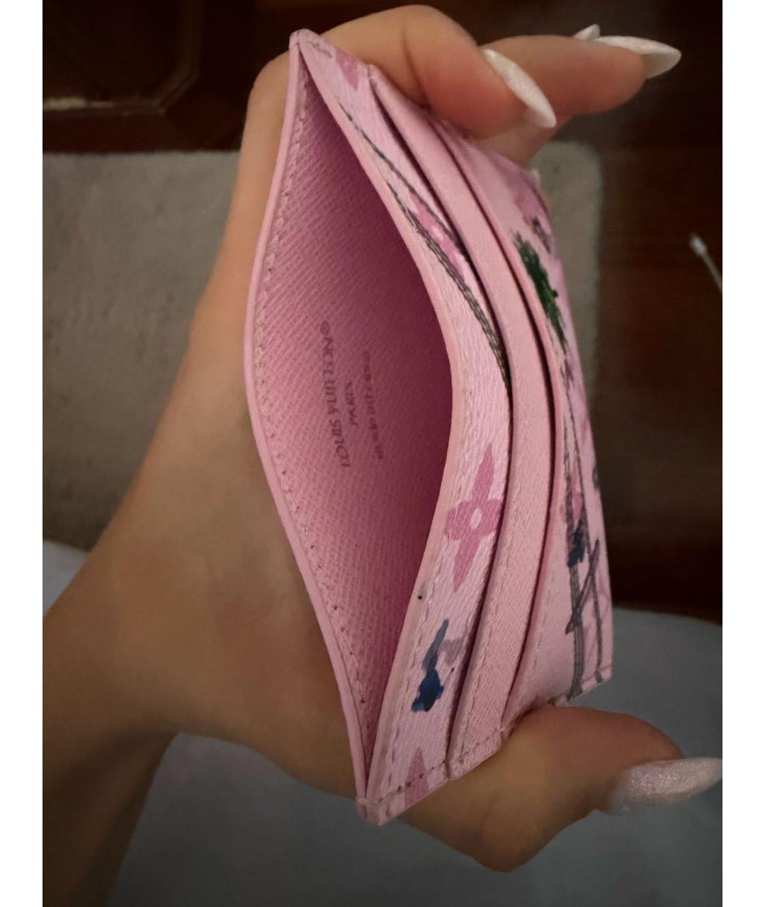 LOUIS VUITTON Розовый кожаный кардхолдер, фото 2