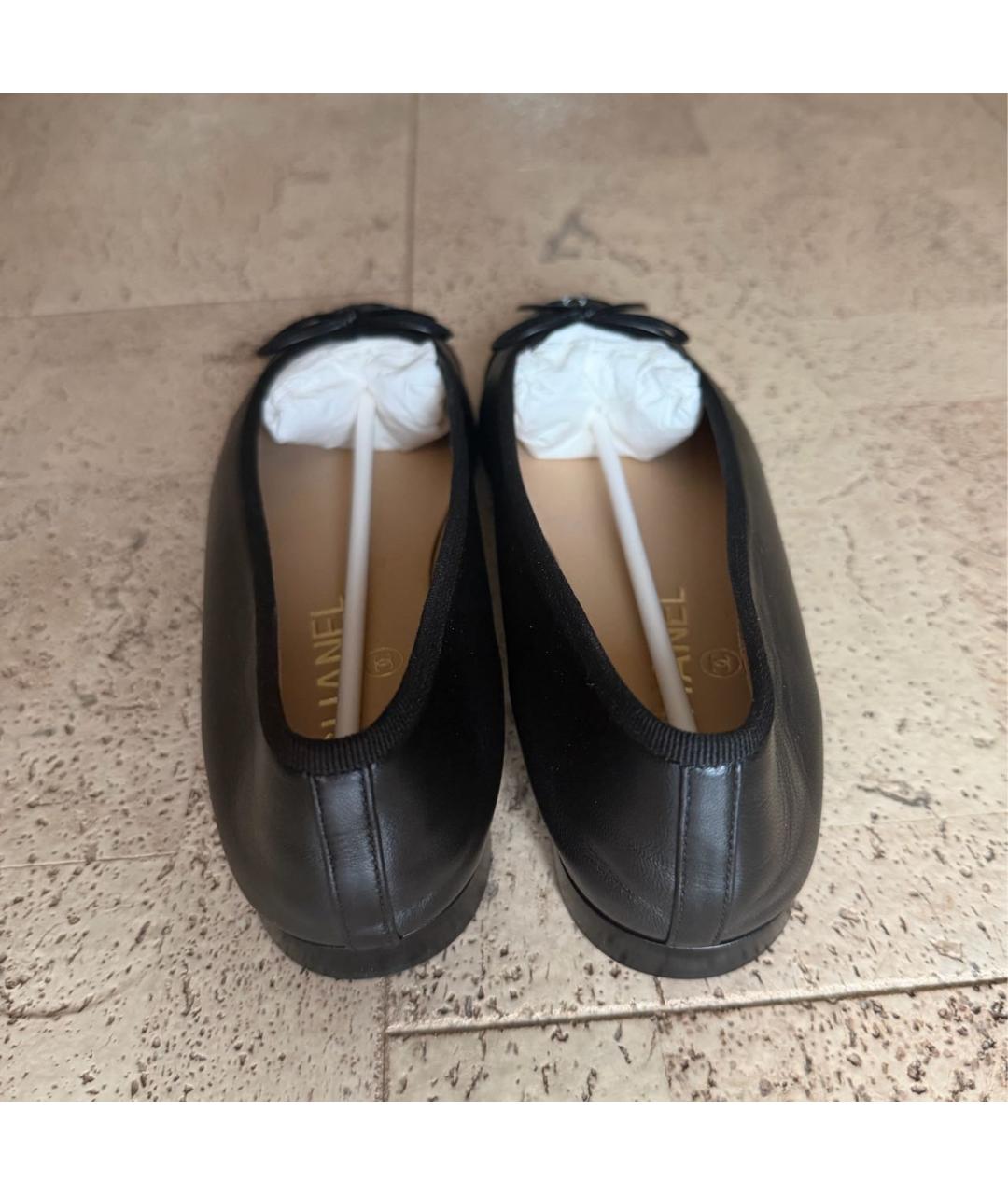 CHANEL Черные кожаные балетки, фото 3
