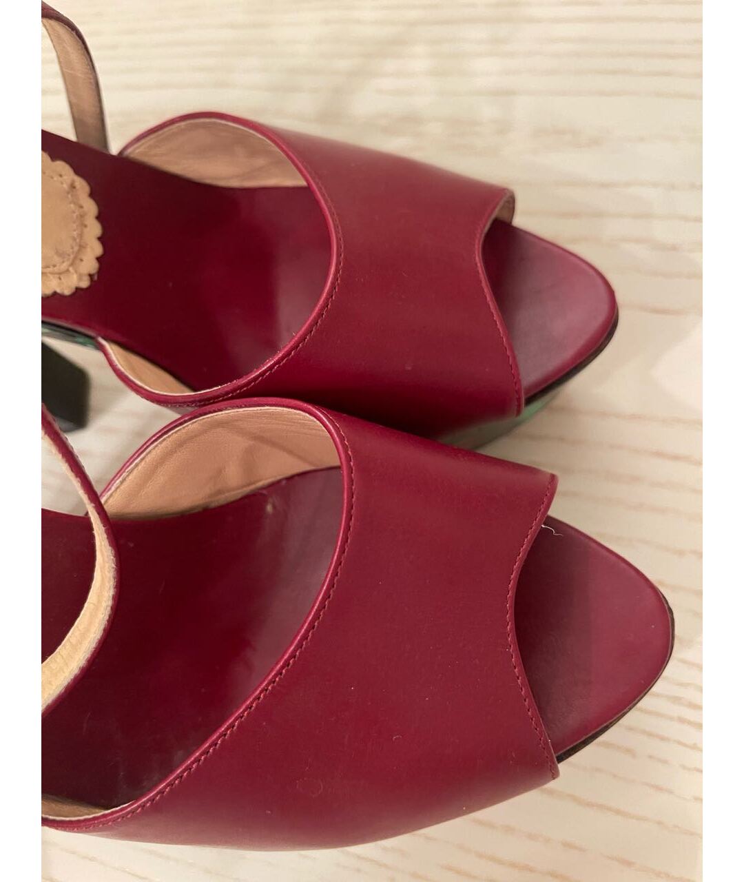 CHARLOTTE OLYMPIA Бордовые кожаные туфли, фото 4