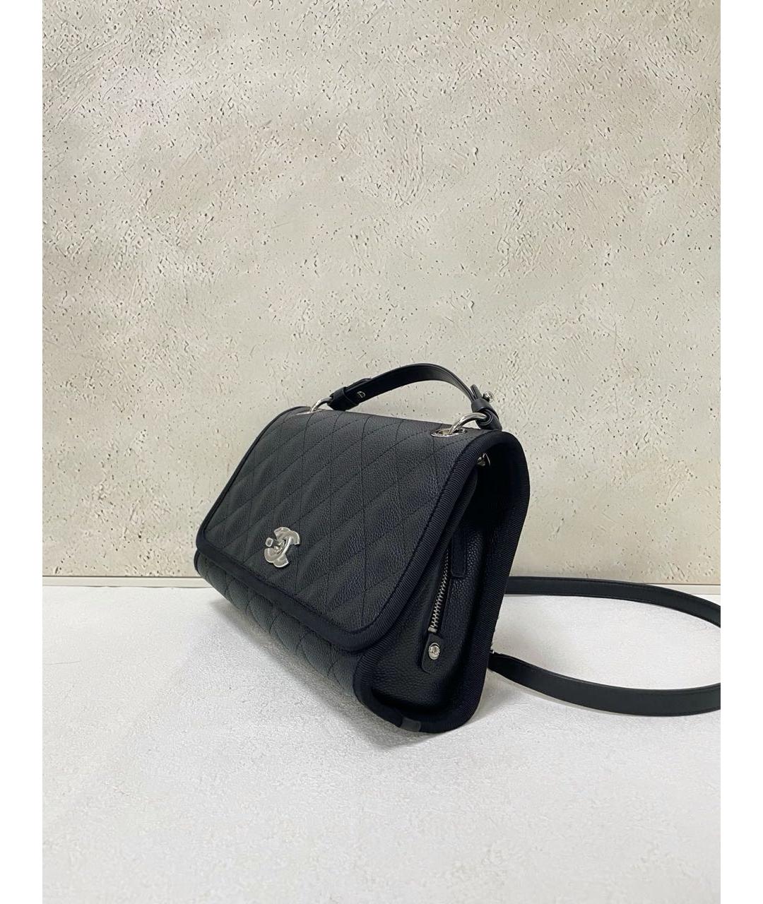 CHANEL Черная кожаная сумка с короткими ручками, фото 6