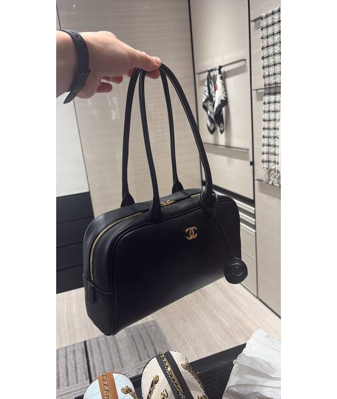 CHANEL Черная кожаная сумка через плечо, фото 4