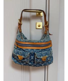LOUIS VUITTON Сумка через плечо