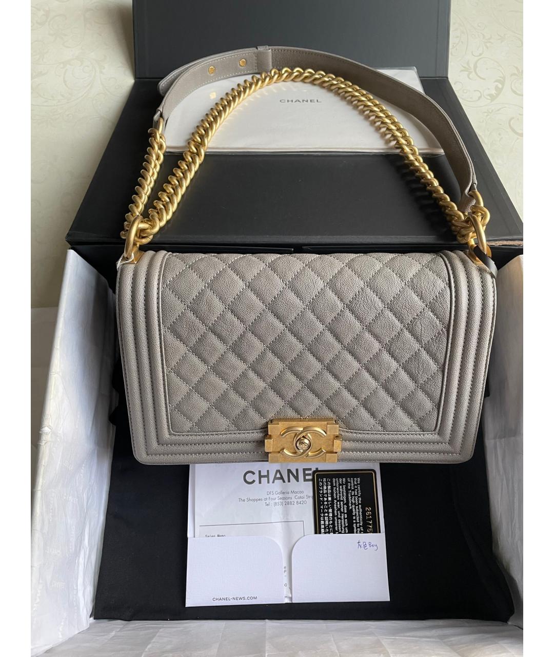 CHANEL Серая кожаная сумка через плечо, фото 1