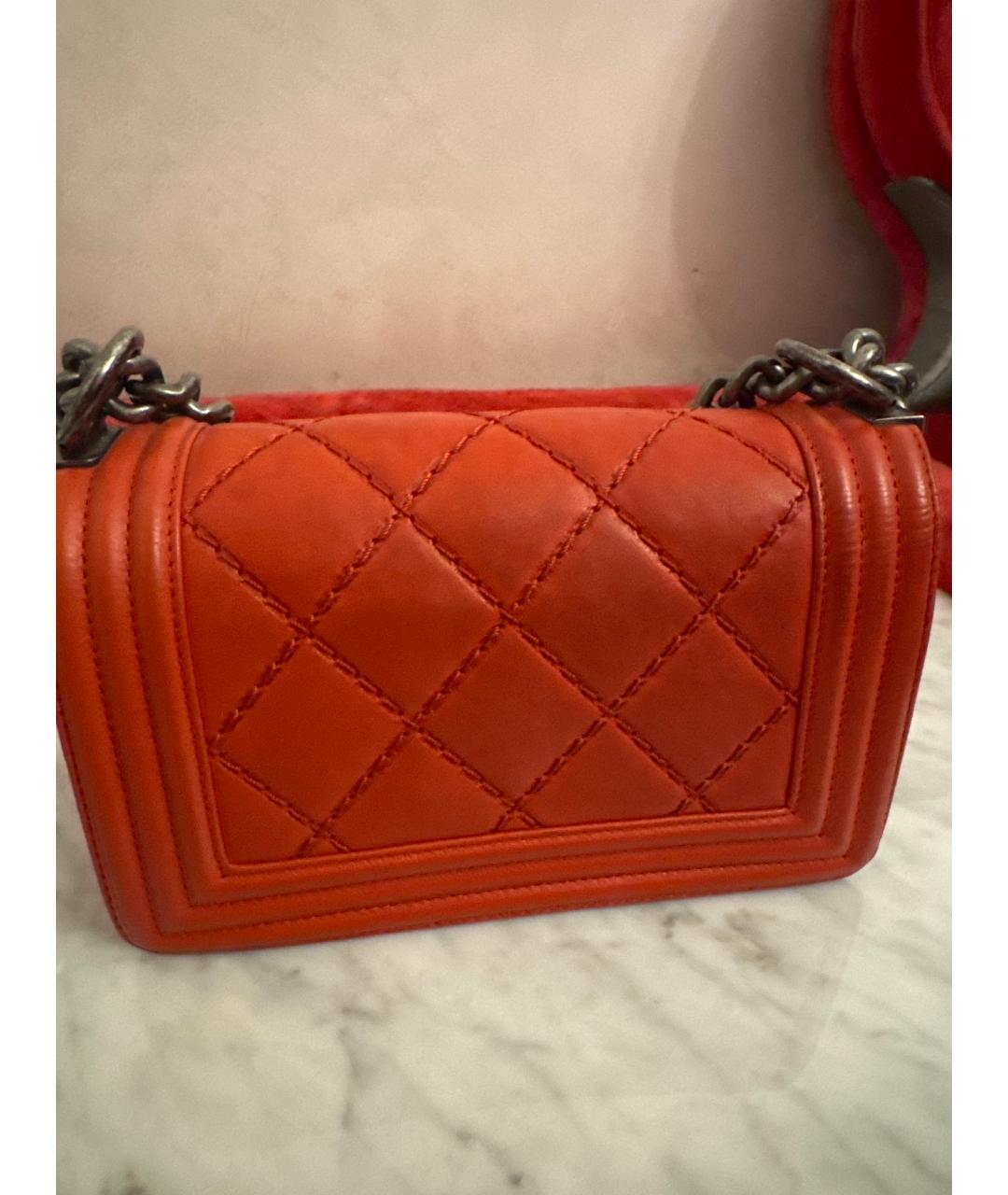 CHANEL Красная кожаная сумка через плечо, фото 4