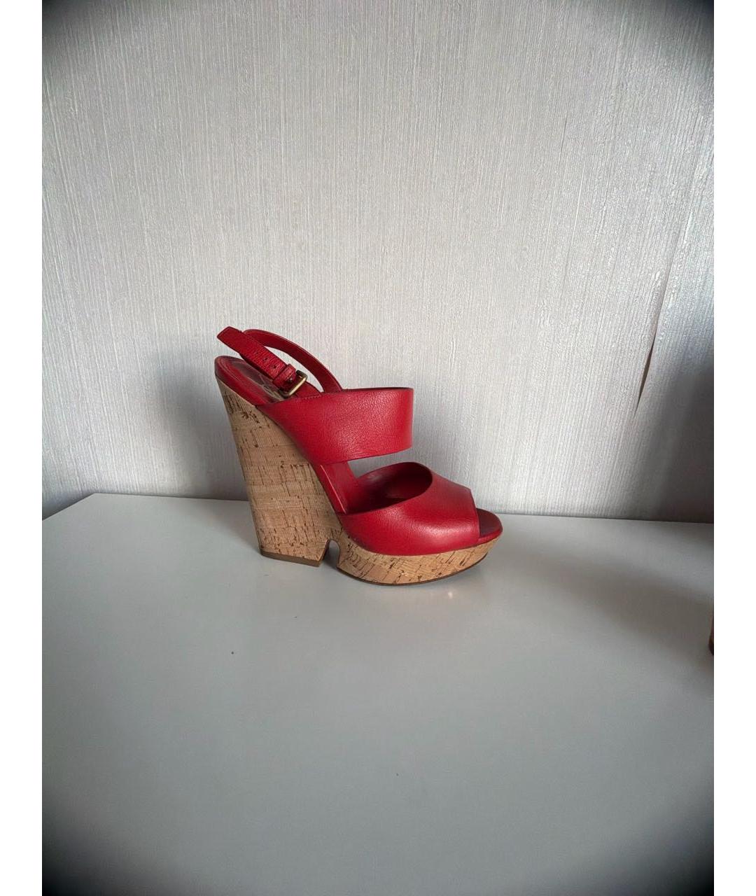 SAINT LAURENT Красные кожаные босоножки, фото 9
