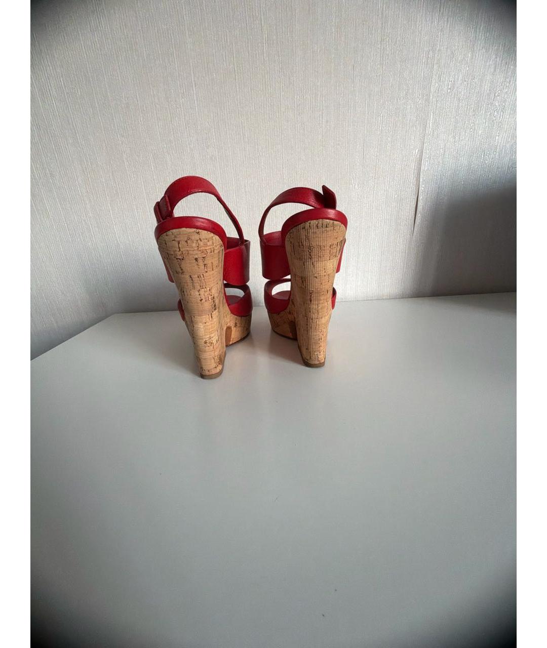 SAINT LAURENT Красные кожаные босоножки, фото 4