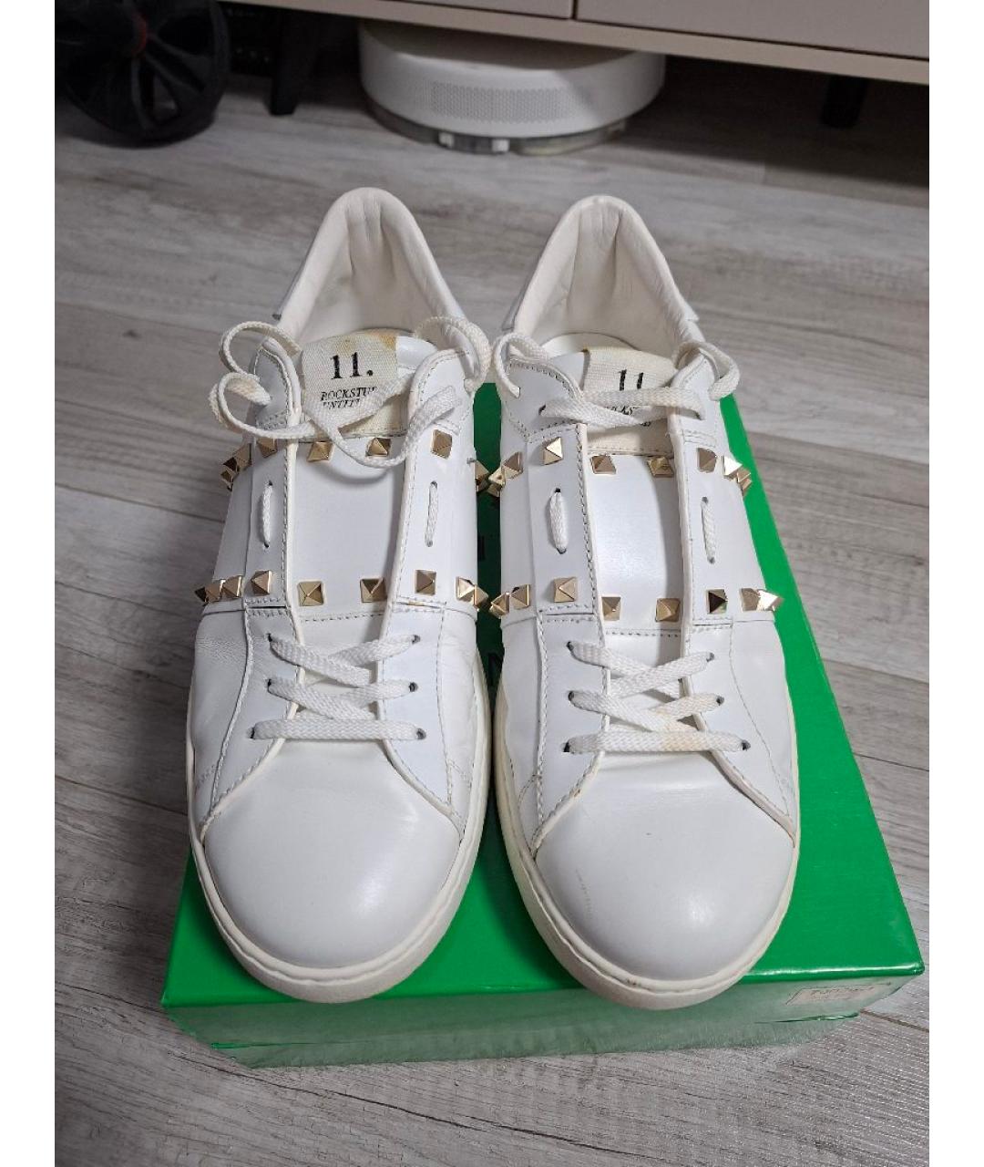 VALENTINO Белые кожаные низкие кроссовки / кеды, фото 2