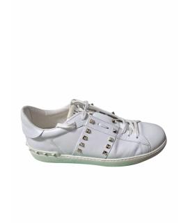 VALENTINO Низкие кроссовки / кеды