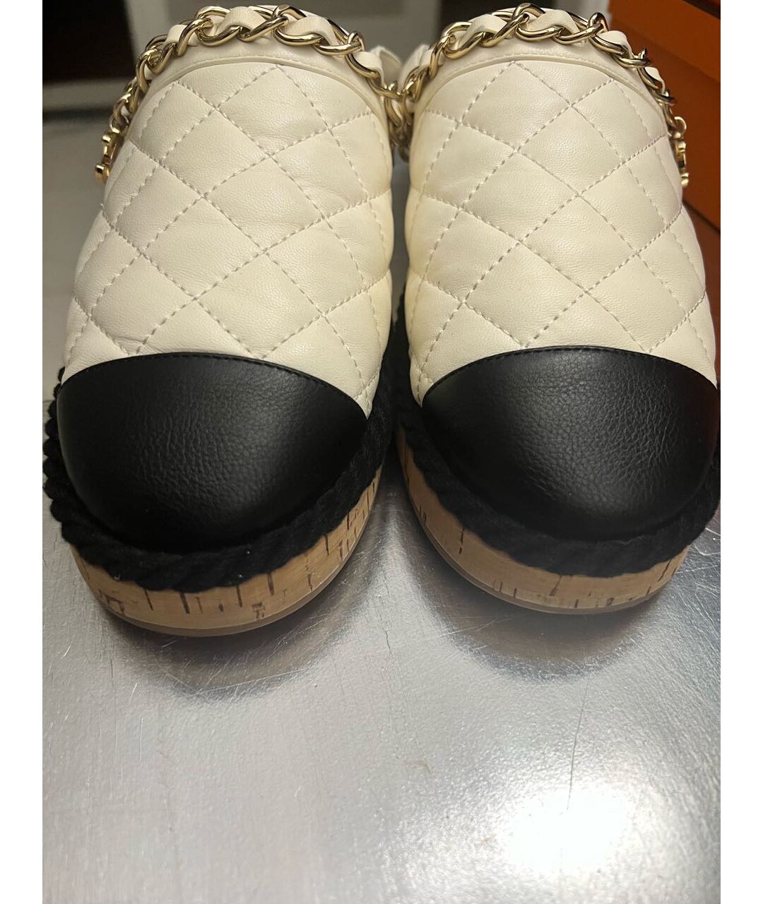 CHANEL Белые кожаные балетки, фото 2