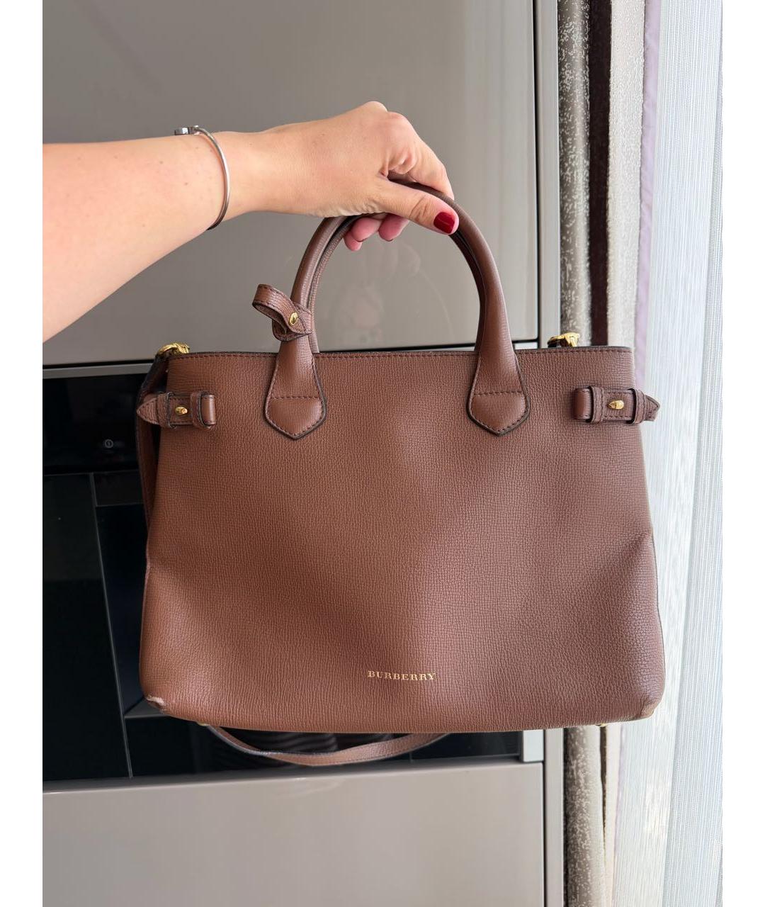 BURBERRY Коричневая кожаная сумка с короткими ручками, фото 8
