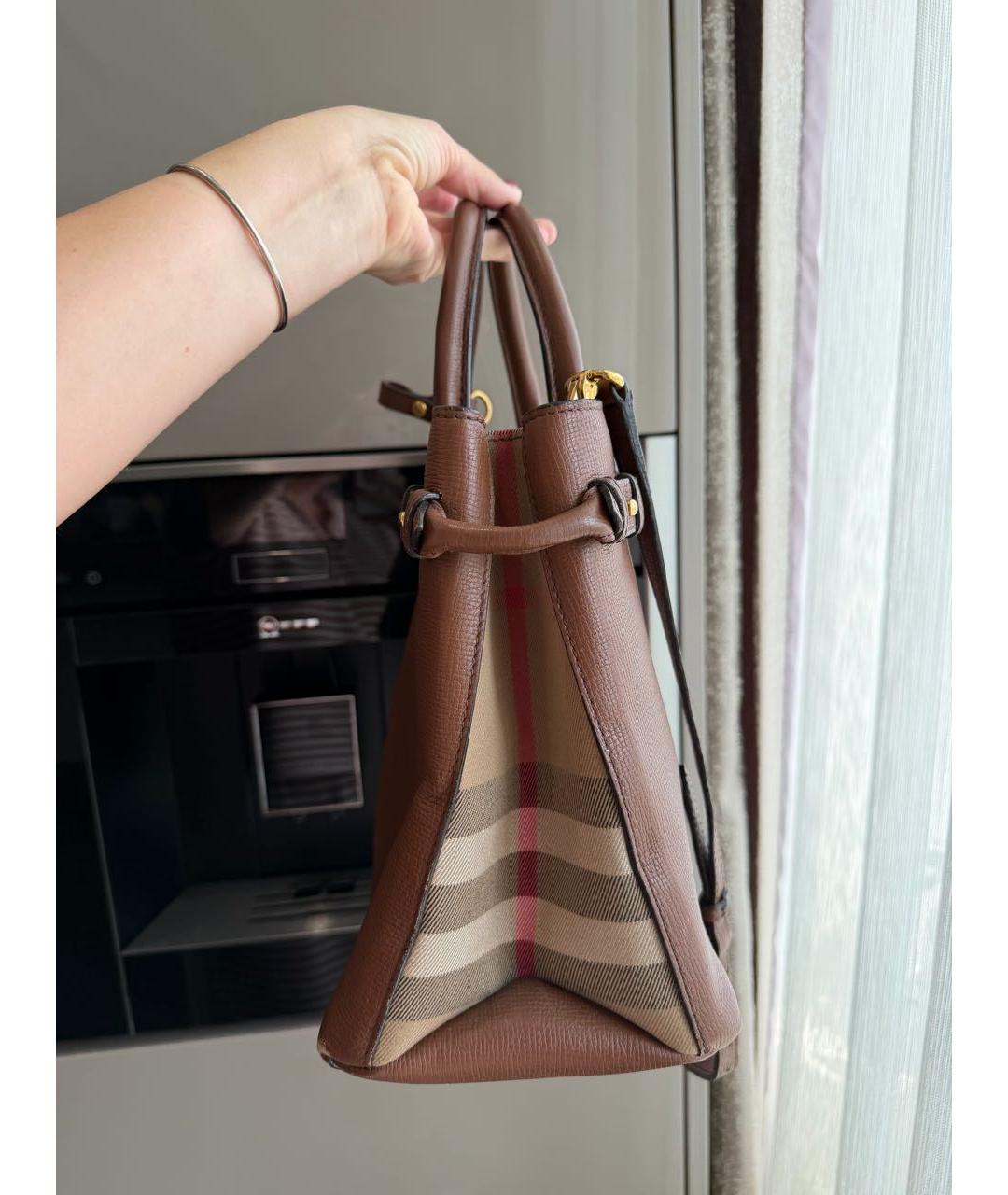 BURBERRY Коричневая кожаная сумка с короткими ручками, фото 2