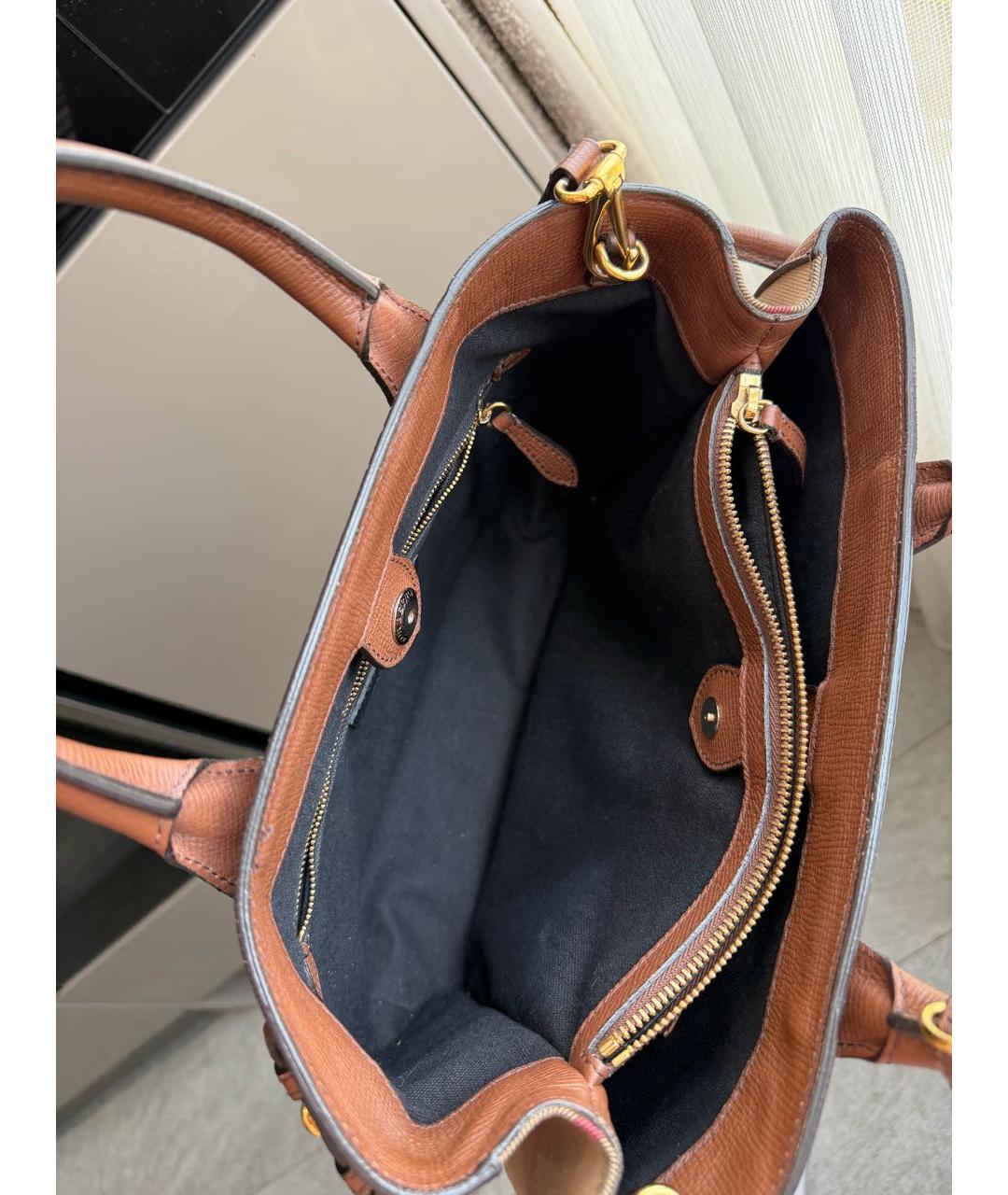 BURBERRY Коричневая кожаная сумка с короткими ручками, фото 4