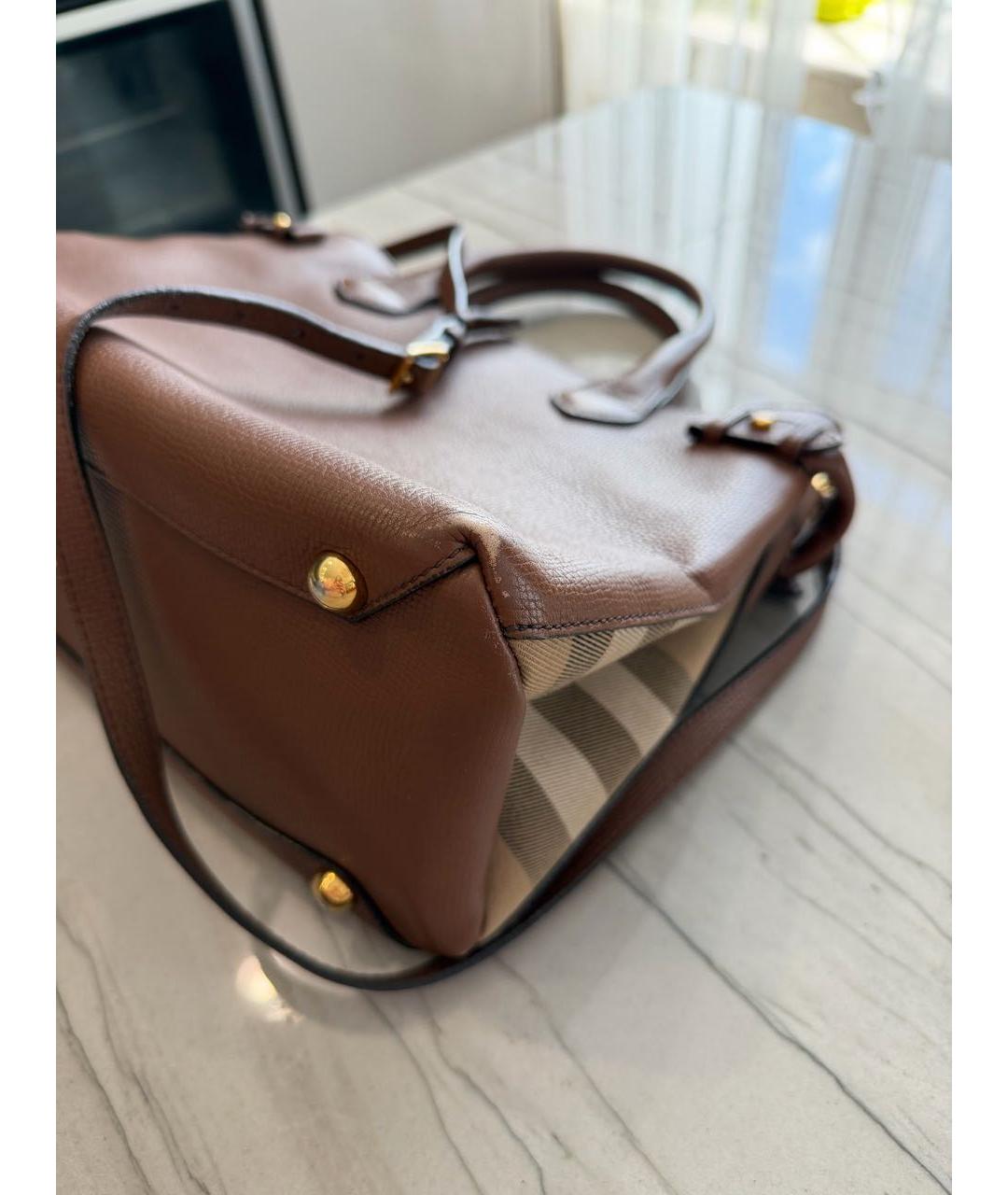 BURBERRY Коричневая кожаная сумка с короткими ручками, фото 6