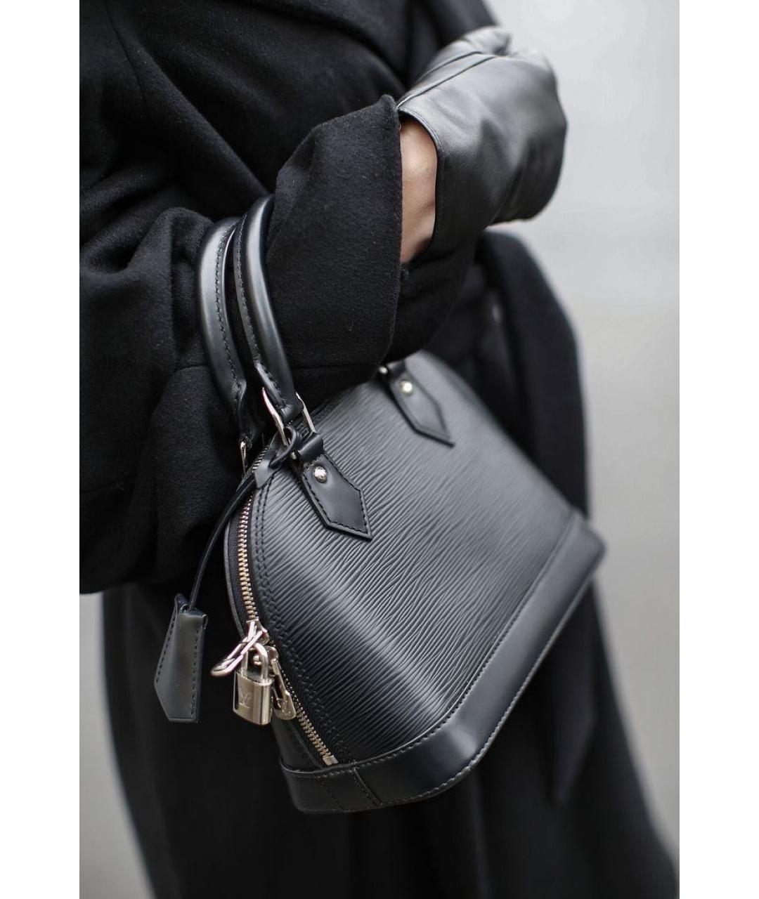 LOUIS VUITTON Черная кожаная сумка с короткими ручками, фото 5