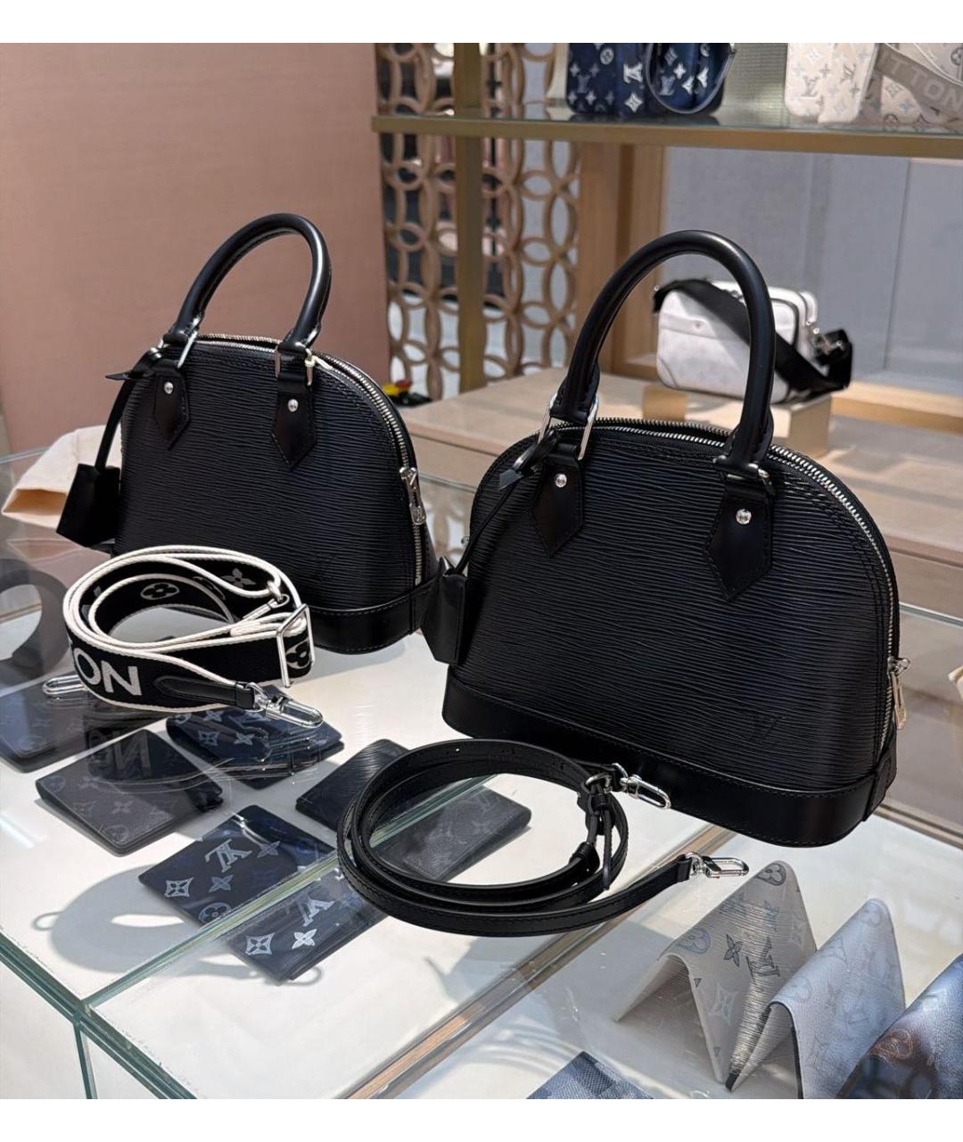 LOUIS VUITTON Черная кожаная сумка с короткими ручками, фото 4