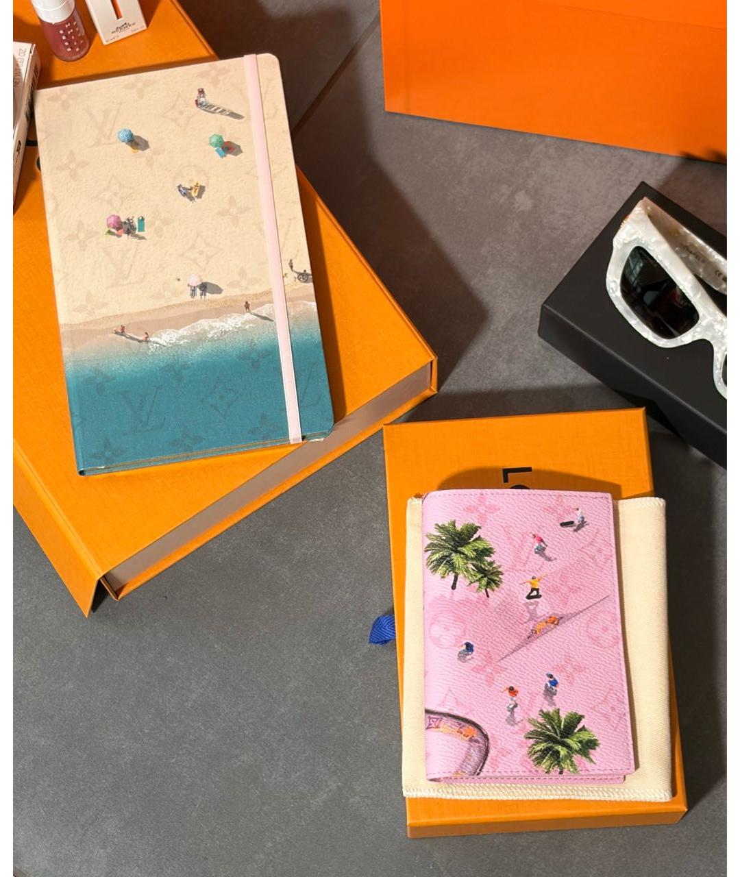 LOUIS VUITTON Голубая книга, фото 4