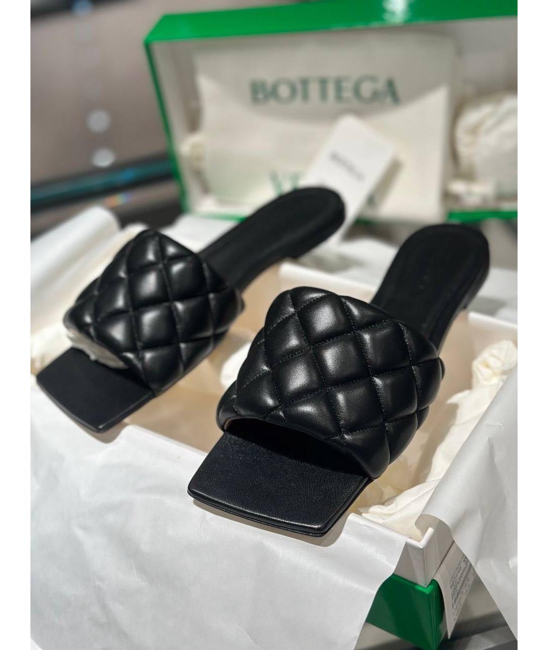 BOTTEGA VENETA Черные кожаные мюли, фото 3