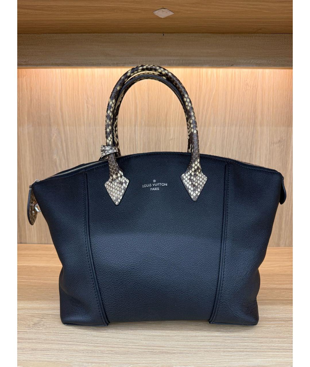LOUIS VUITTON Черная кожаная сумка с короткими ручками, фото 9