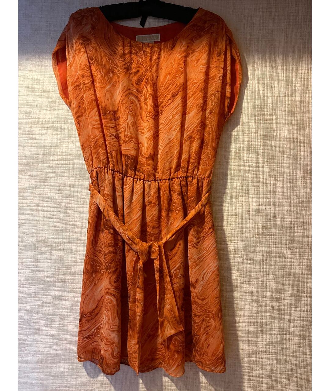 MICHAEL KORS Оранжевое полиэстеровое повседневное платье, фото 4