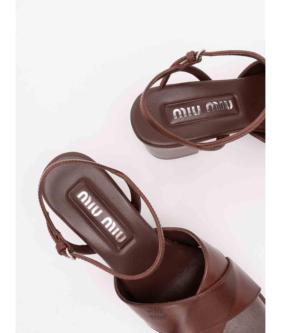 MIU MIU Коричневые кожаные босоножки, фото 6