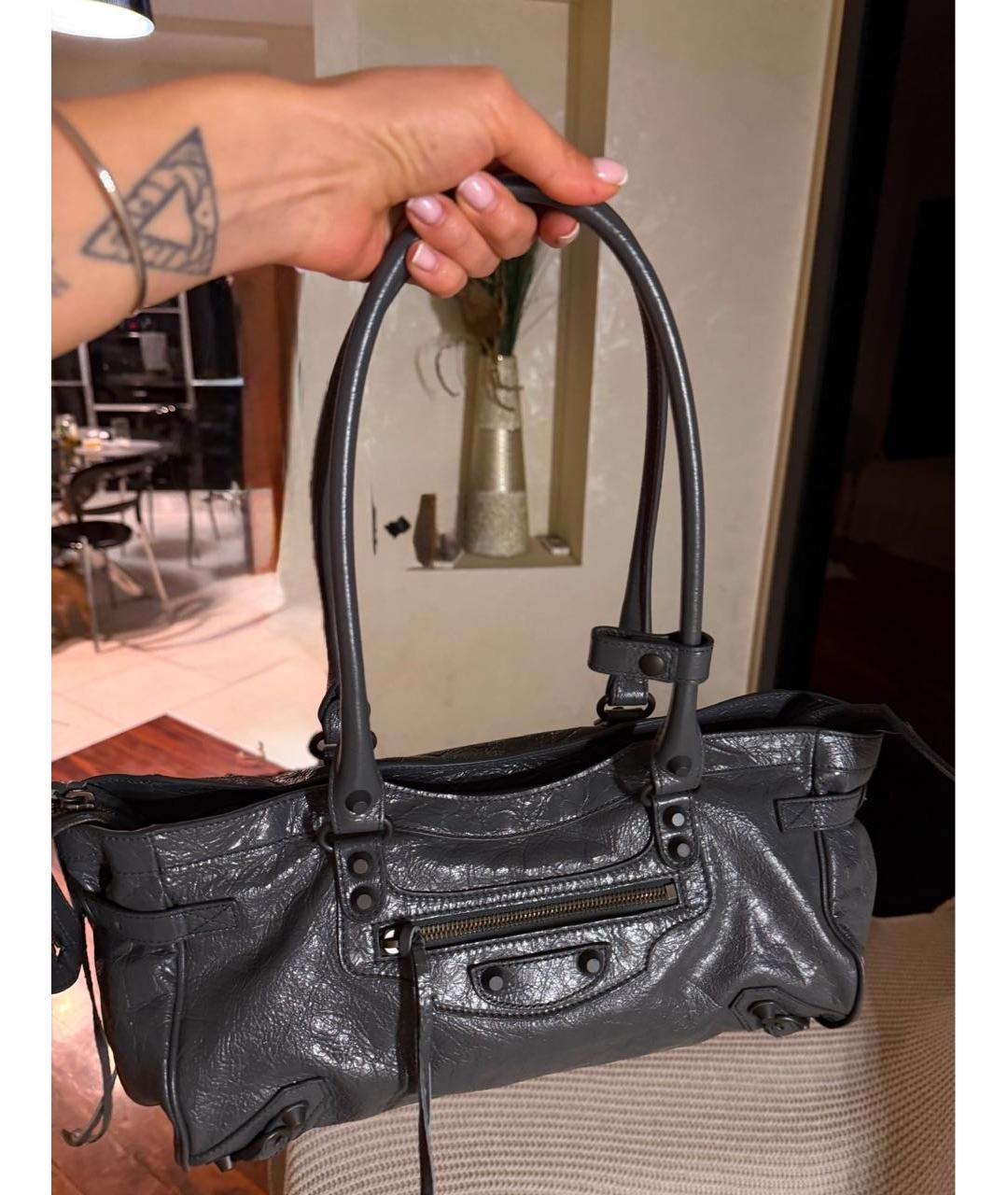 BALENCIAGA Антрацитовая кожаная сумка через плечо, фото 2